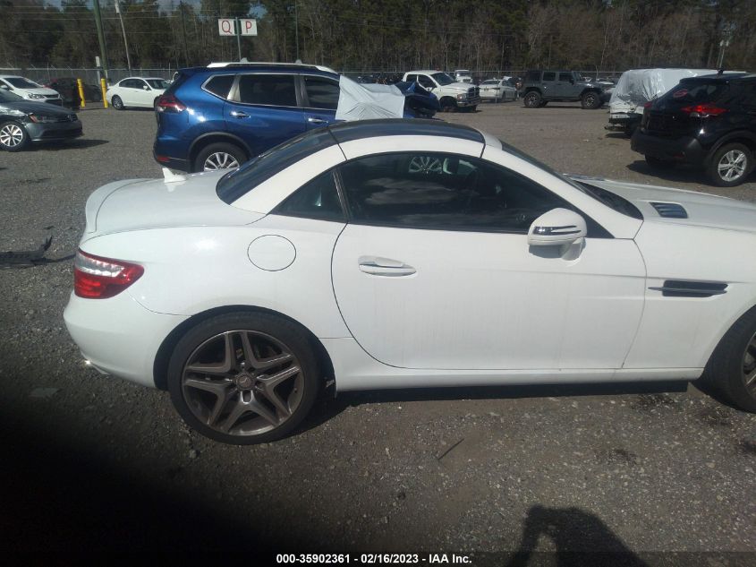 2015 MERCEDES-BENZ SLK-CLASS SLK 250 - WDDPK4HA7FF110746