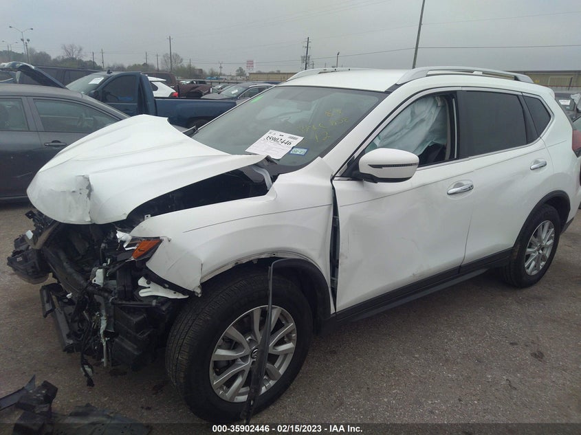 VIN KNMAT2MT1JP525119 2018 NISSAN ROGUE SV