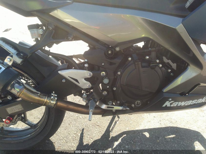 2022 KAWASAKI EX400 JKAEXKH10NDAG8141