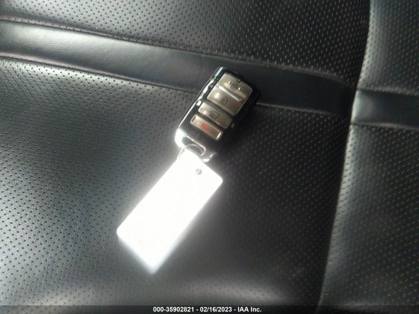 2015 KIA K900 LUXURY KNALW4D40F6016802