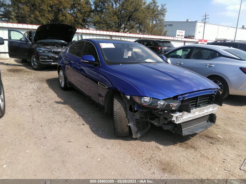 2017 JAGUAR XE 25T PREMIUM - SAJAD4BG7HA975662