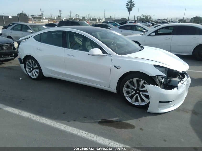 VIN 5YJ3E1EB7JF117799 2018 TESLA MODEL 3 LONG RANGE