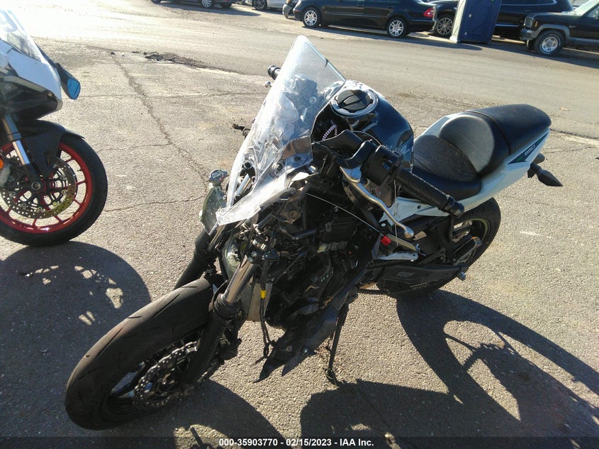 VIN ML5EXEN14NDA73997 2022 KAWASAKI EX650 N