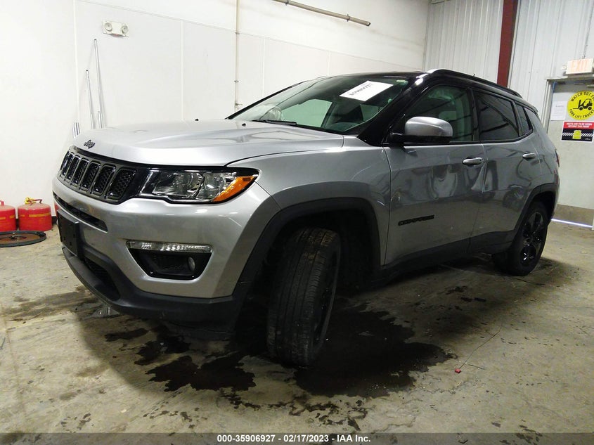 VIN 3C4NJDBB5JT298932 2018 JEEP COMPASS ALTITUDE