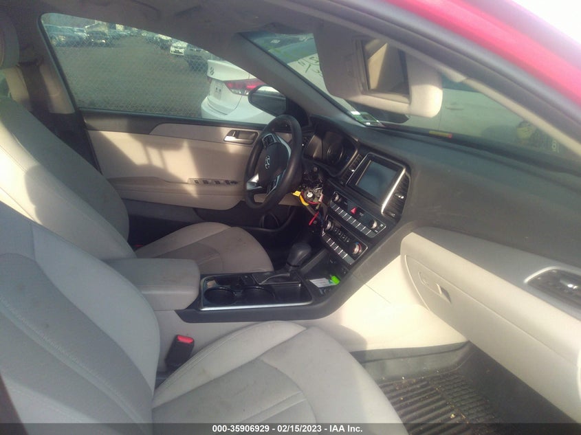 VIN 5NPE24AF5JH606215 2018 HYUNDAI SONATA SE