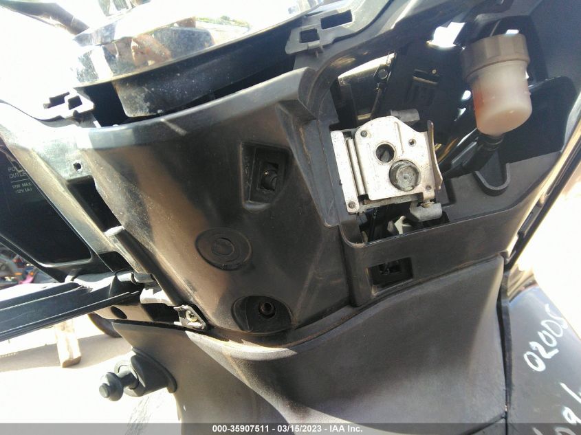 2015 HONDA PCX 150 RLHKF1802FY002005