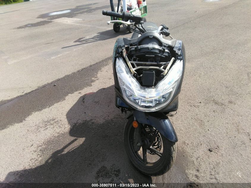 2015 HONDA PCX 150 RLHKF1802FY002005