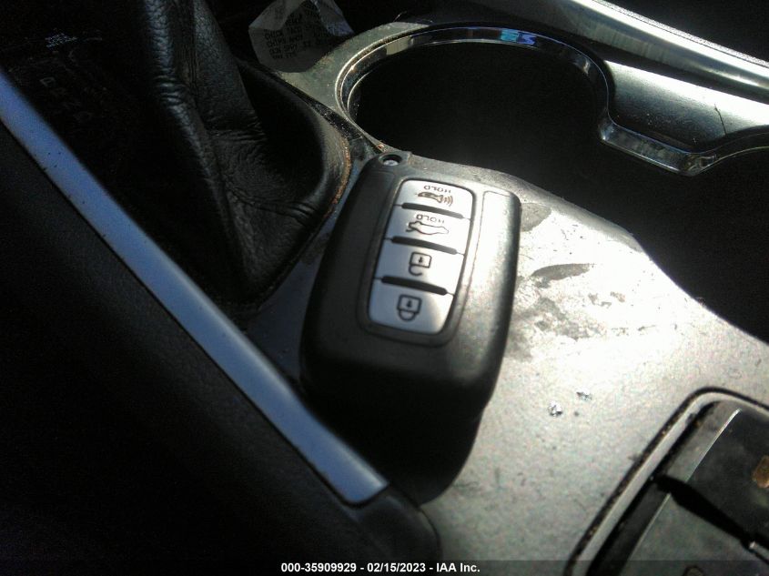 2013 HYUNDAI SONATA HYBRID - KMHEC4A48DA075045