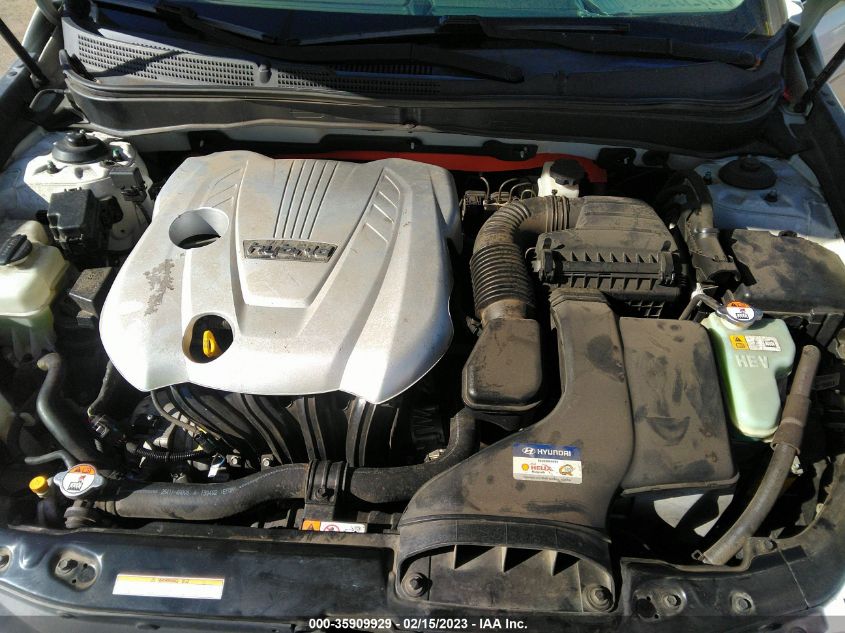 2013 HYUNDAI SONATA HYBRID - KMHEC4A48DA075045
