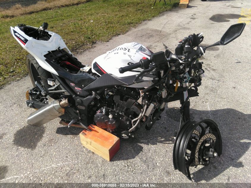 2022 KAWASAKI 1600 - H0DPBFG97NX040606