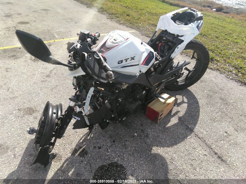 2022 KAWASAKI 1600 - H0DPBFG97NX040606