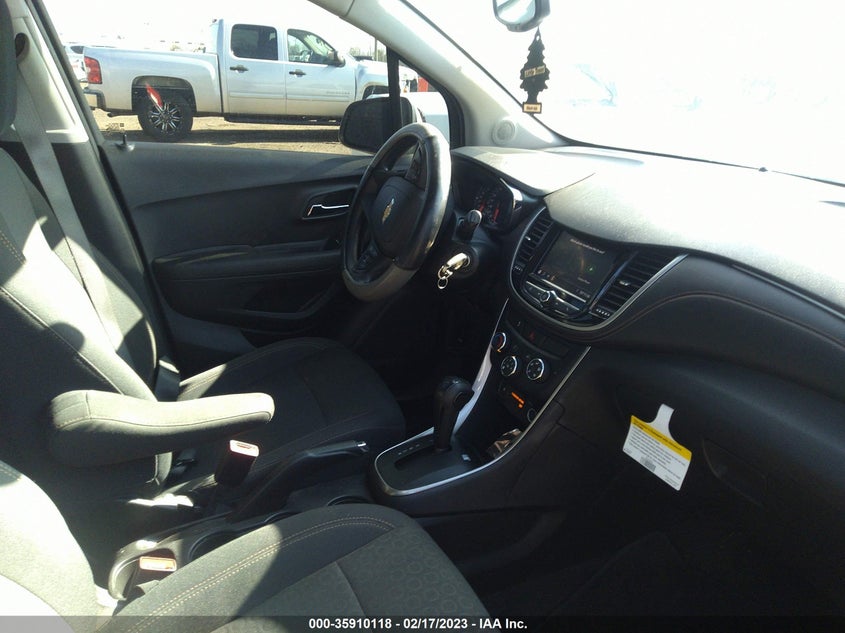 VIN 3GNCJKSB4LL180781 2020 CHEVROLET TRAX LS