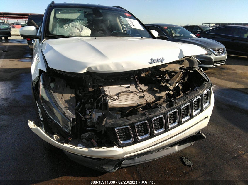 VIN 3C4NJCBB5KT856256 2019 JEEP COMPASS LATITUDE