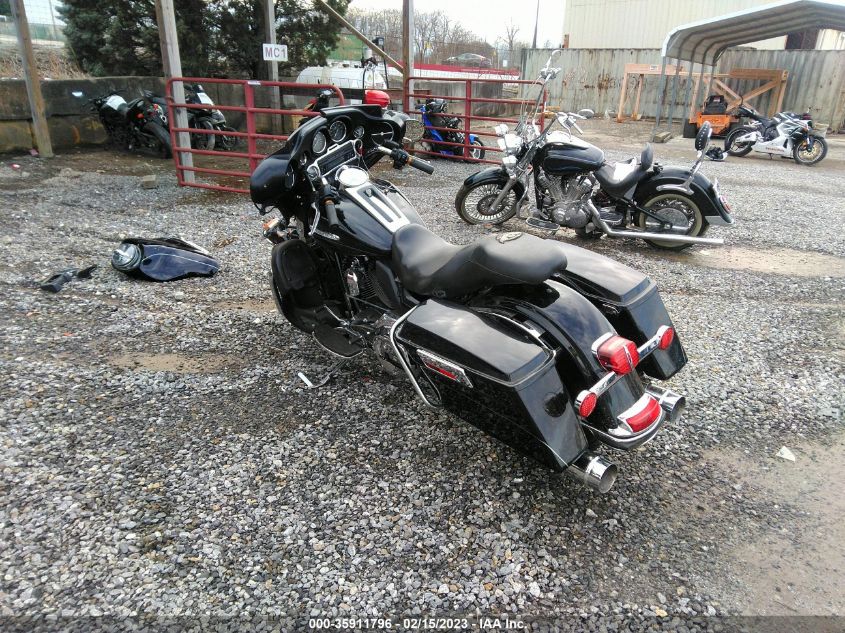 2011 HARLEY-DAVIDSON FLHTK 1HD1KEM10BB678039