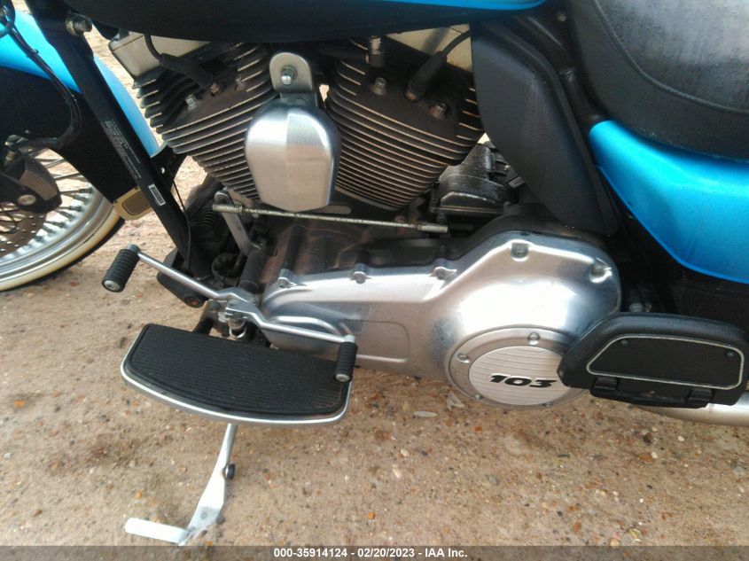 2011 HARLEY-DAVIDSON FLHTK 1HD1KEM12BB637167