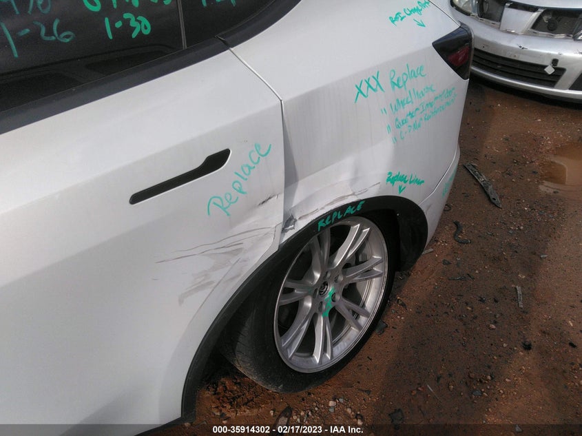 VIN 7SAYGAEE9NF339750 2022 TESLA MODEL Y LONG RANGE