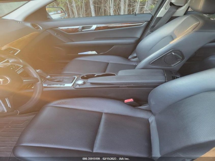 2014 MERCEDES-BENZ C - WDDGF4HB9ER316810