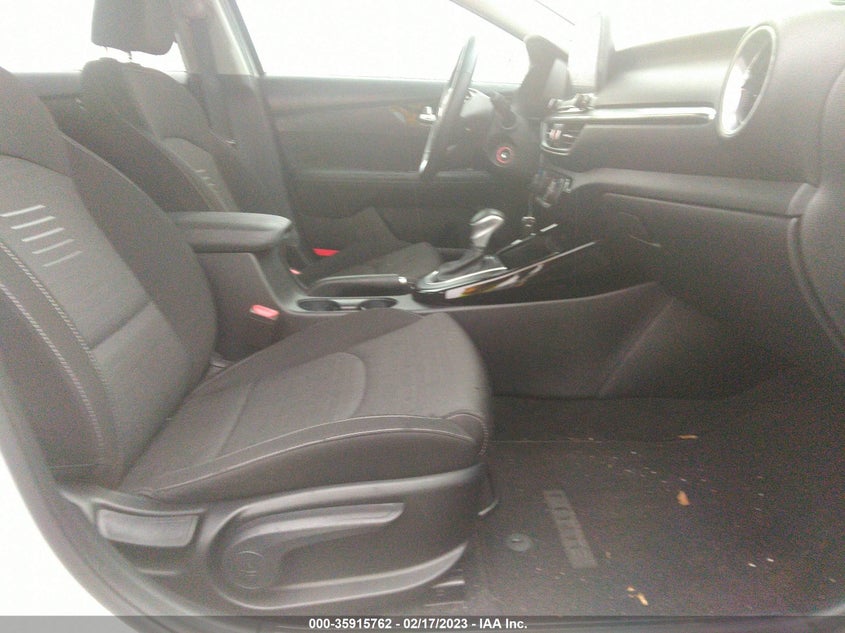 VIN 3KPF34AD0KE027381 2019 KIA FORTE S