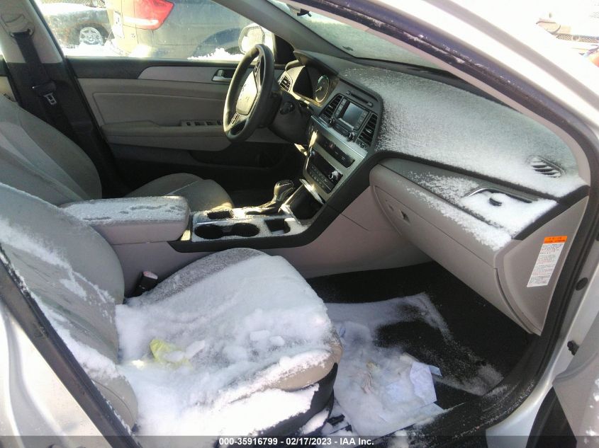 2016 HYUNDAI SONATA HYBRID SE - KMHE24L15GA024614