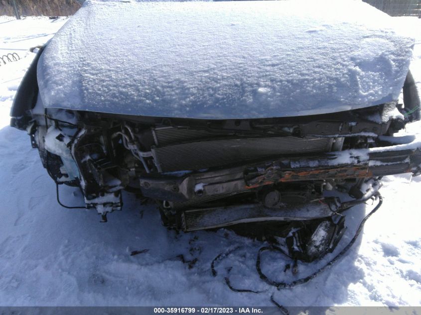 2016 HYUNDAI SONATA HYBRID SE - KMHE24L15GA024614