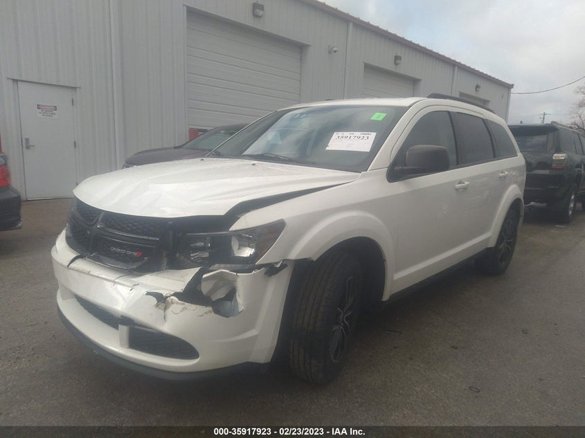 VIN 3C4PDCABXJT213093 2018 DODGE JOURNEY SE
