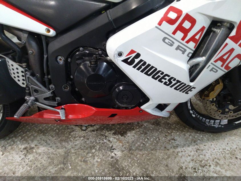 2003 HONDA CBR600 RR JH2PC37073M000742