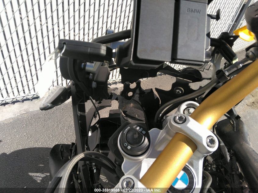 2022 BMW R 1250 GS - WB10M0302N6F03159