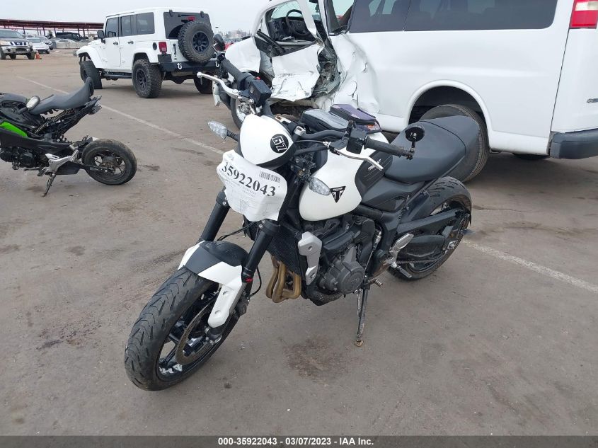 2022 TRIUMPH MOTORCYCLE TRIDENT 660 - SMTL10ULXNTAF4958