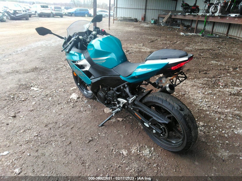 VIN JKAEXKG19MDAC7622 2021 KAWASAKI EX400
