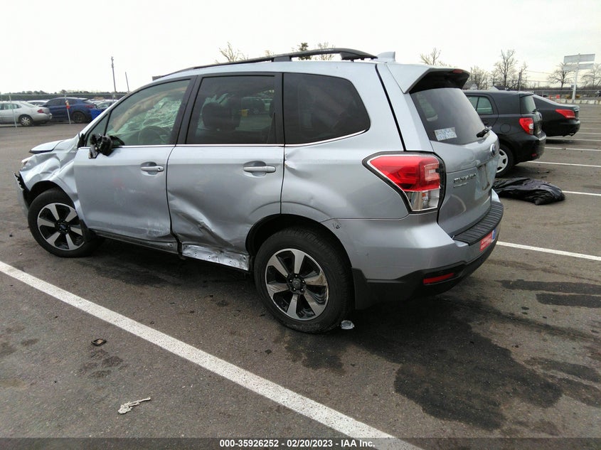 VIN JF2SJARC6HH810482 2017 SUBARU FORESTER LIMITED