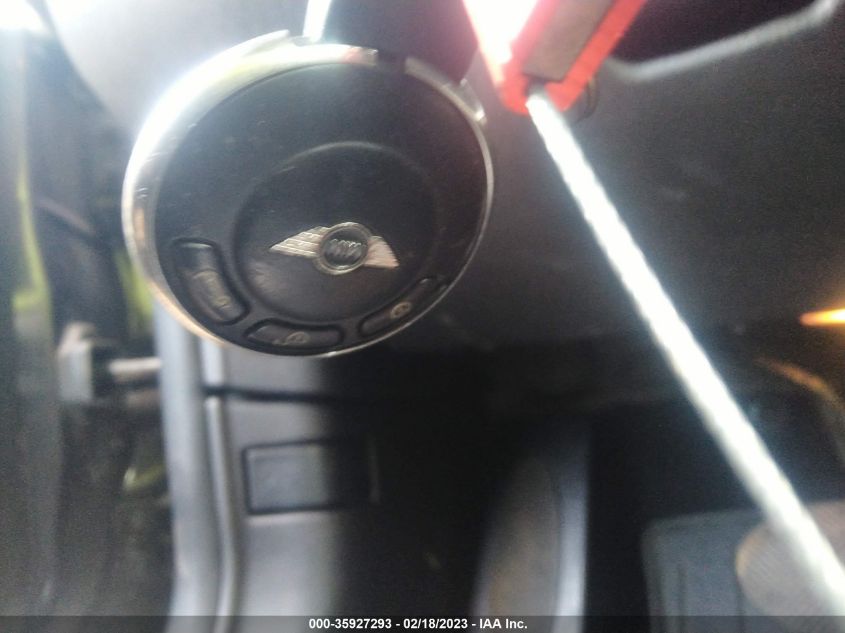 2013 MINI COOPER HARDTOP - WMWSU3C53DT688177