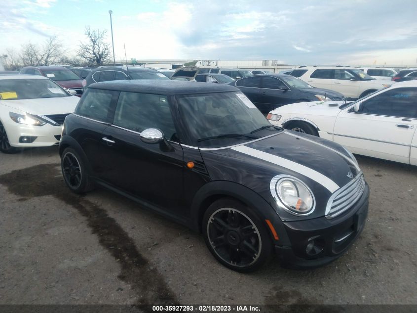 2013 MINI COOPER HARDTOP - WMWSU3C53DT688177