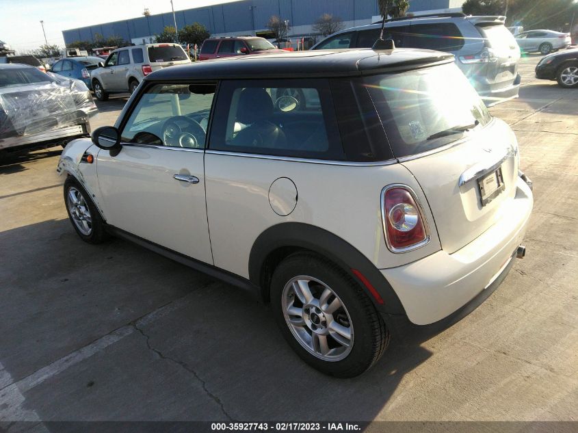 2013 MINI COOPER HARDTOP - WMWSU3C59DT691844