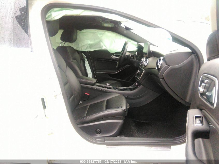 2018 MERCEDES-BENZ GLA - WDCTG4GB2JJ439066