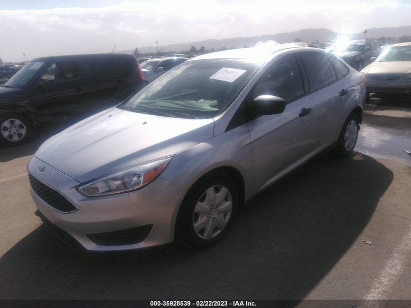 VIN 1FADP3E2XJL205176 2018 FORD FOCUS S