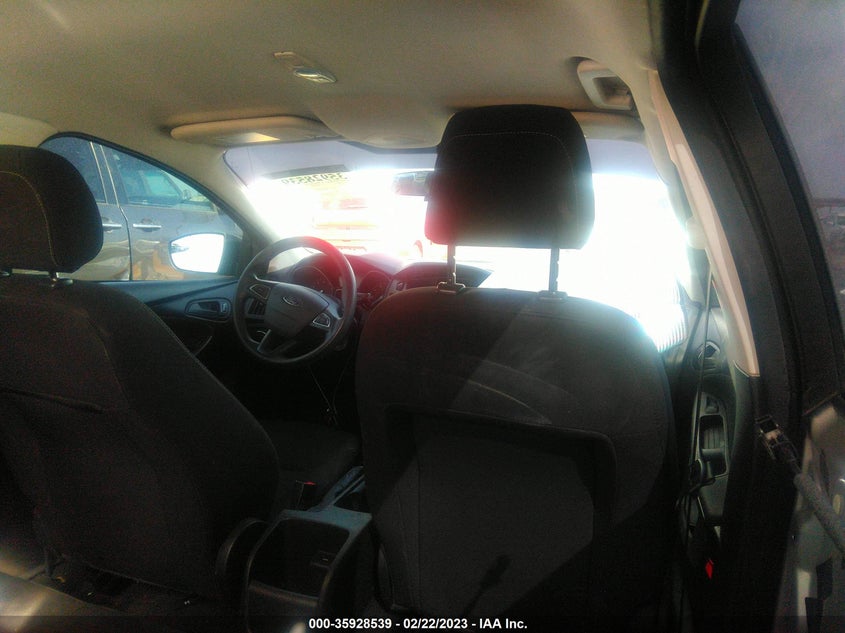 VIN 1FADP3E2XJL205176 2018 FORD FOCUS S