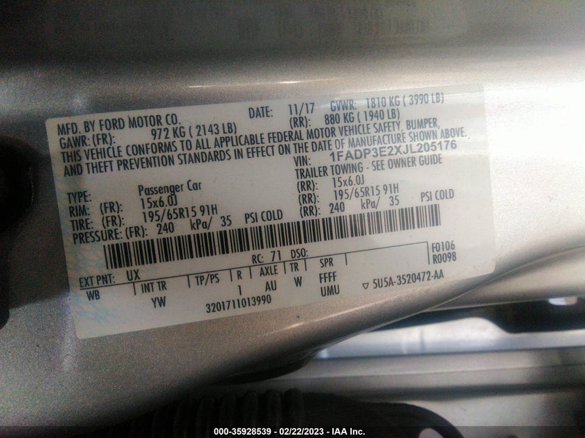 VIN 1FADP3E2XJL205176 2018 FORD FOCUS S