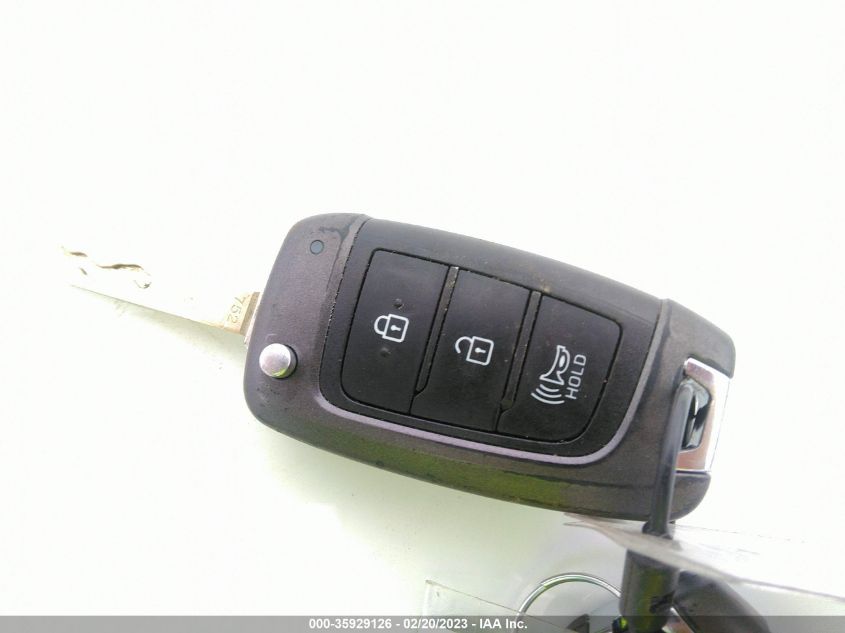 2021 HYUNDAI VENUE SE - KMHRB8A37MU065933