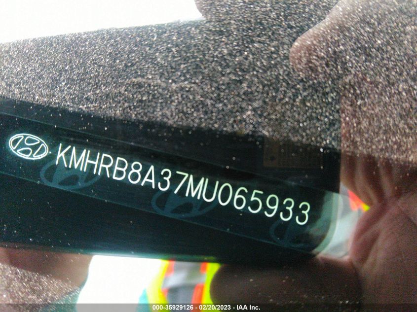 2021 HYUNDAI VENUE SE - KMHRB8A37MU065933