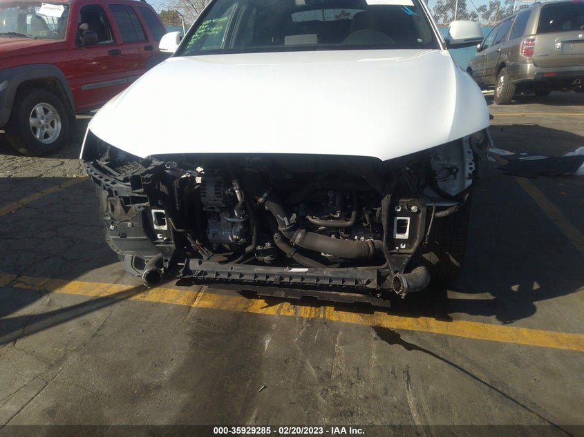 VIN WA1HCCFS2JR014798 2018 AUDI Q3 PREMIUM PLUS