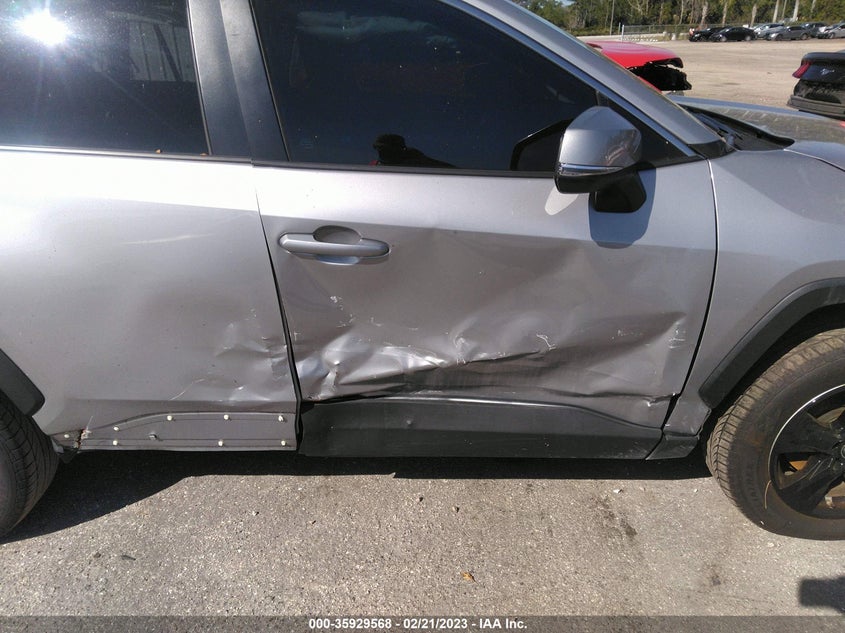 VIN 2T3W1RFVXKW022942 2019 TOYOTA RAV4 XLE
