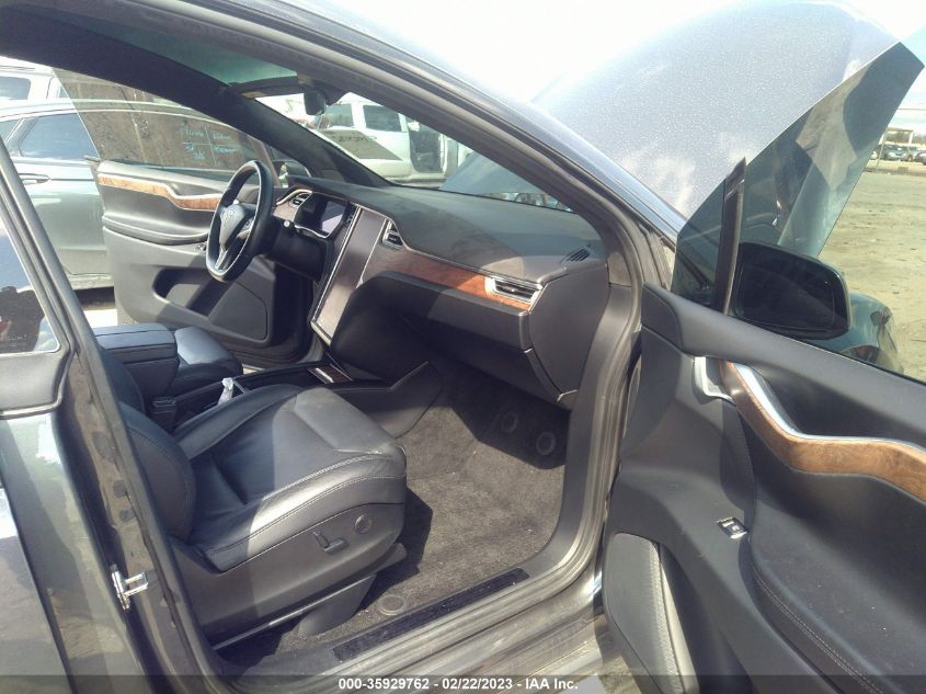 2017 TESLA MODEL X 90D/75D/100D - 5YJXCBE26HF044660