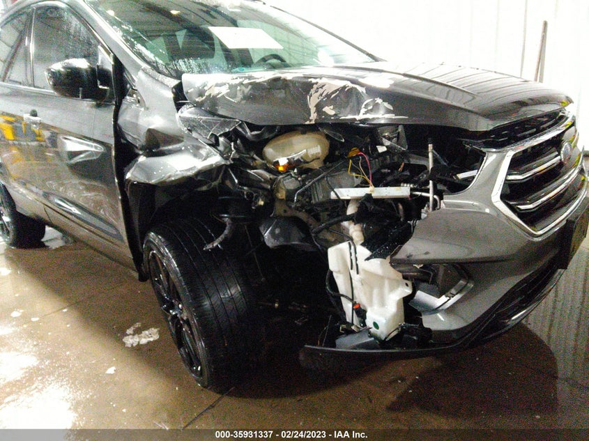 VIN 1FMCU0GD1HUB80115 2017 FORD ESCAPE SE