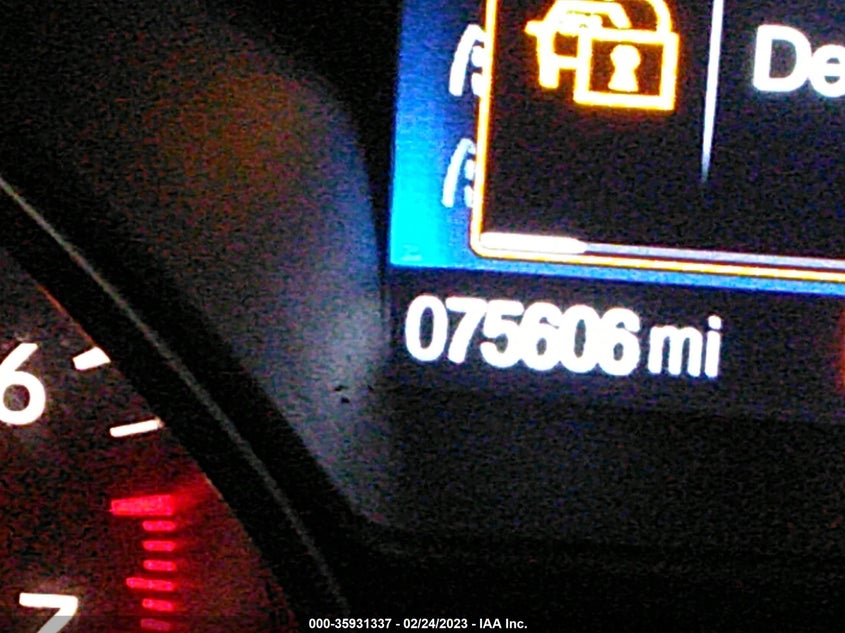 VIN 1FMCU0GD1HUB80115 2017 FORD ESCAPE SE
