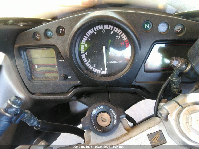 2002 HONDA CBR1100 XX JH2SC35032M500425