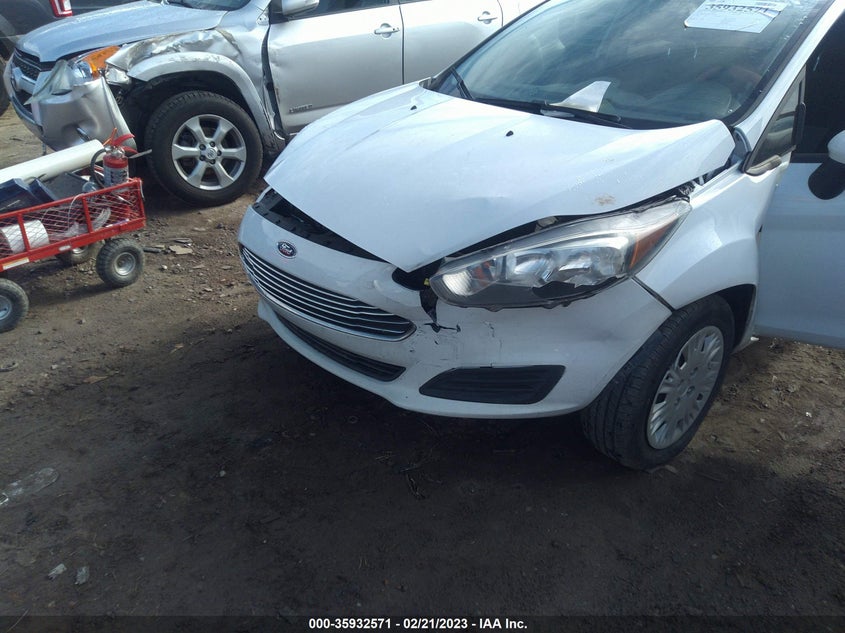 VIN 3FADP4TJ0JM118398 2018 FORD FIESTA S