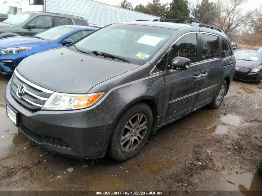 VIN 5FNRL5H48DB004226 2013 HONDA ODYSSEY no.2