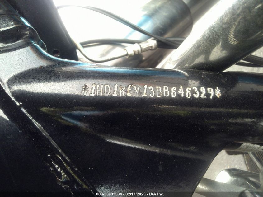 2011 HARLEY-DAVIDSON FLHTK 1HD1KEM13BB646329