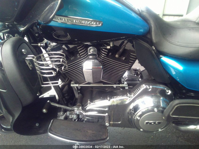 2011 HARLEY-DAVIDSON FLHTK 1HD1KEM13BB646329