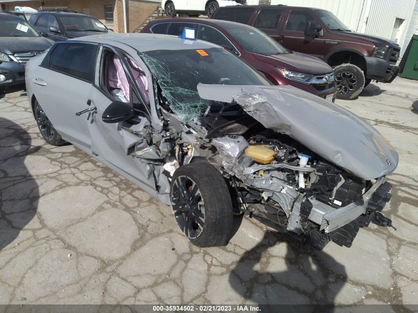 2021 KIA K5 GT-LINE - 5XXG64J26MG059482